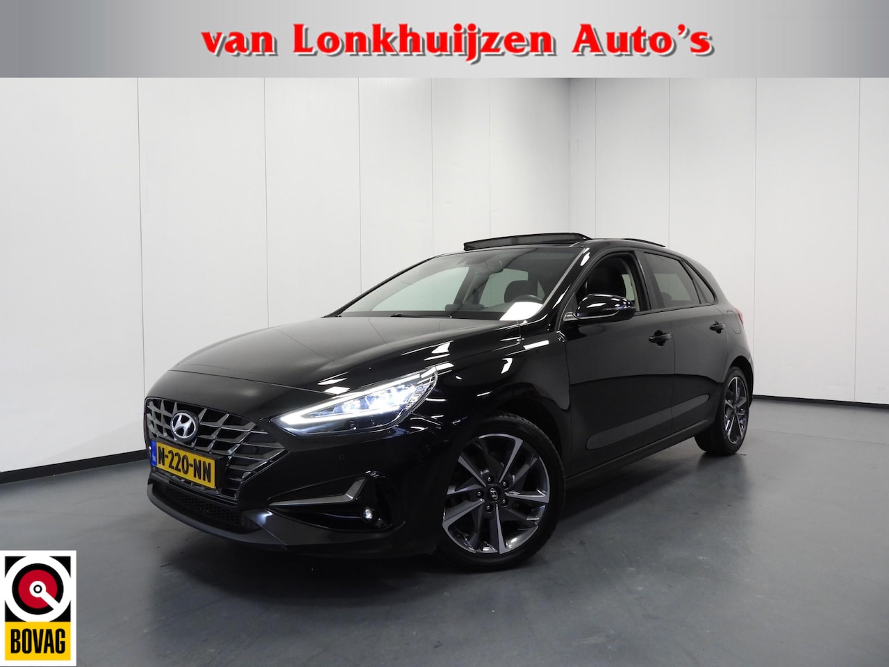 Hyundai i30 - 1.0 T-GDi MHEV Comfort Smart NAVI/SCHUIFDAK/CAMERA/LED/17"LMV! - AutoWereld.nl