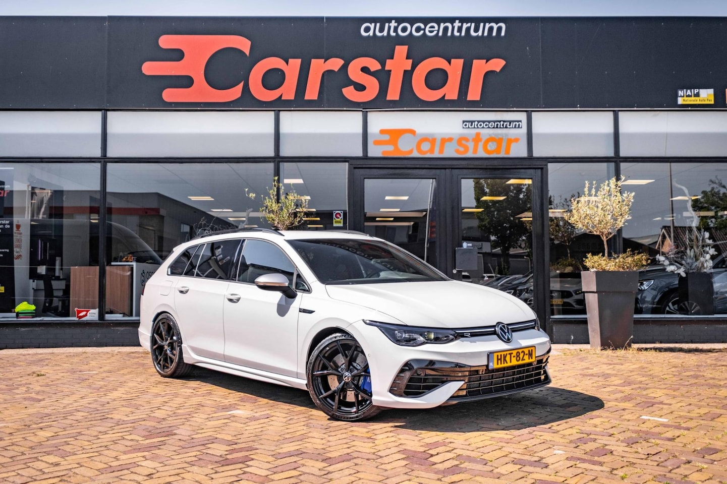 Volkswagen Golf Variant - R | 322 PK | - AutoWereld.nl