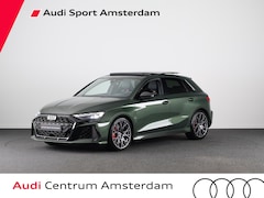 Audi RS3 - Sportback 2.5 TFSI quattro 400pk Panoramadak | Schaal stoelen | Head Up Display | Sonsos a