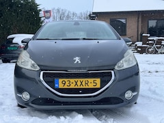 Peugeot 208 - 1.4 VTi Envy Airco|Navi|Trekhaak