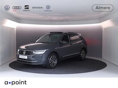 Volkswagen Tiguan - 1.4 TSI eHybrid Life 245 pk Automaat (DSG) | Navigatie | Panoramadak | Parkeersensoren | A