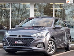 Hyundai i20 - 1.2 Cruise/Bluetooth/Stoel+Stuurverw/All Season banden