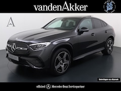 Mercedes-Benz GLC-klasse Coupé - 300e AMG 4Matic // Trekhaak // Panoramadak // Headup Display // Burmester 3D // 360 Camera