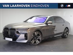 BMW 7-serie - 750e xDrive High Executive M Sport Automaat / Panoramadak Sky Lounge / Trekhaak / Massagef