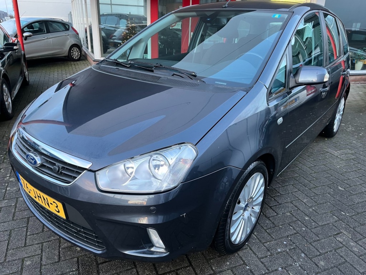 Ford C-Max - 1.8 125PK Titanium Parkeersensoren/Trekhaak/Onderhoudshistory - AutoWereld.nl
