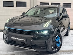 Lynk & Co 01 - 1.5 ( Mild-Hybrid ) acc/led/xenon/trekhaak/carplay/camera/front-lane assist/memory stoel/s