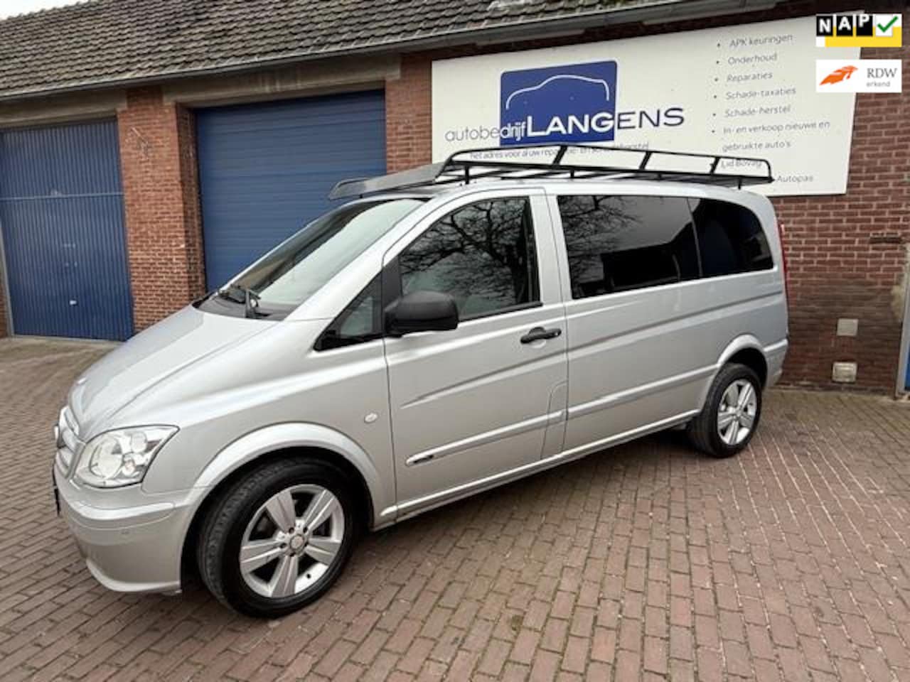 Mercedes-Benz Vito - 113 CDI Aut. Ambition, PDC V+A , Camera, Leder, Trekhaak, Imperiaal - AutoWereld.nl