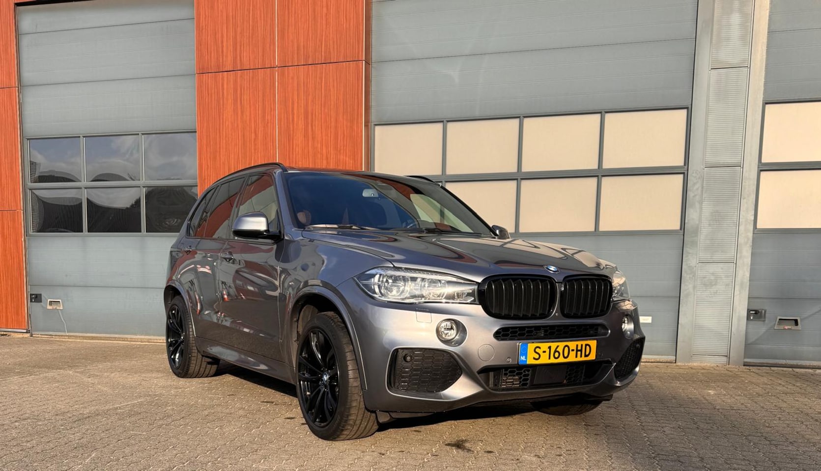 BMW X5 - xDrive 40e iPerformance BMW X5 xDrive40e iPerformance M Sport Edition BTW auto - AutoWereld.nl