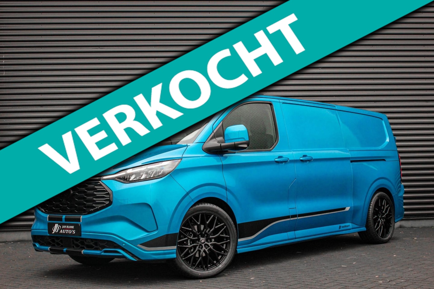 Ford E-Transit Cust. - L2H1 Limited 65 kWh 218PK / JB-EDIITON / CAMERA / 328KM RANGE / APPLE CARPLAY / DRIVERS-PA - AutoWereld.nl