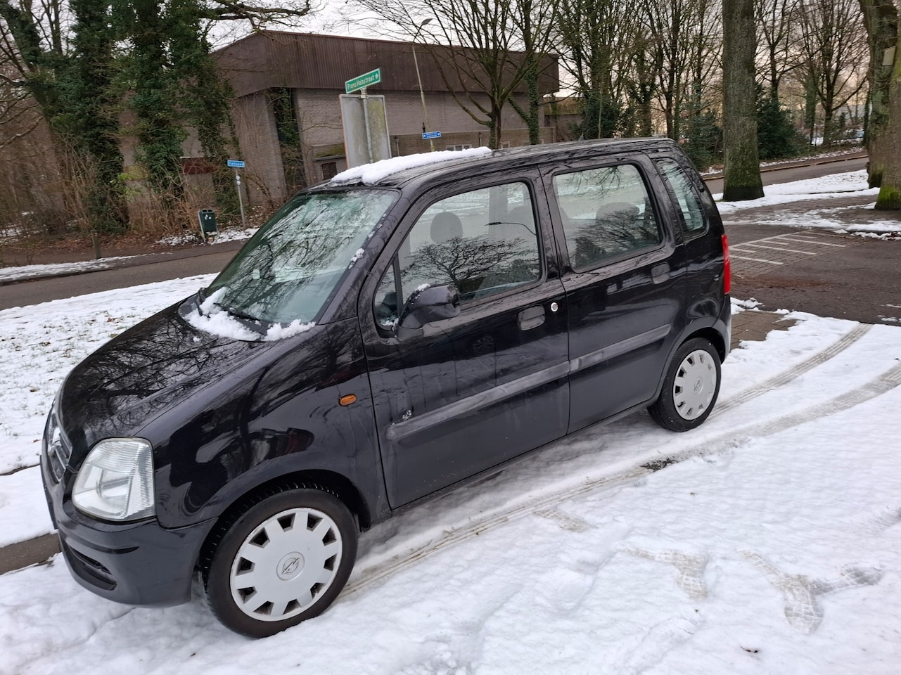 Opel Agila - 1.0-12V Comfort - AutoWereld.nl