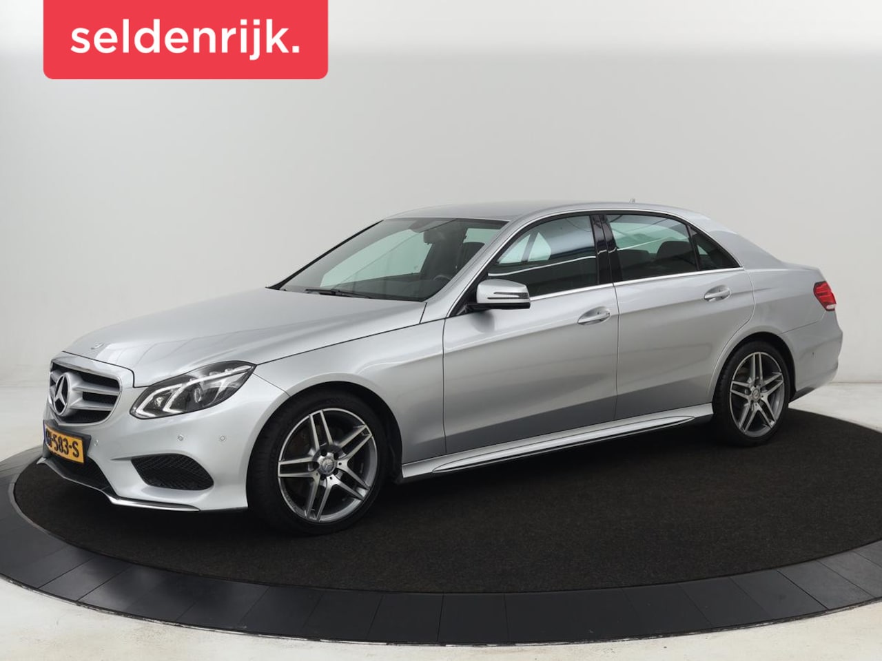 Mercedes-Benz E-klasse - 300 BlueTEC HYBRID | Stoelverwarming | Camera | Navigatie | Half leder | Park Assist | 18' - AutoWereld.nl