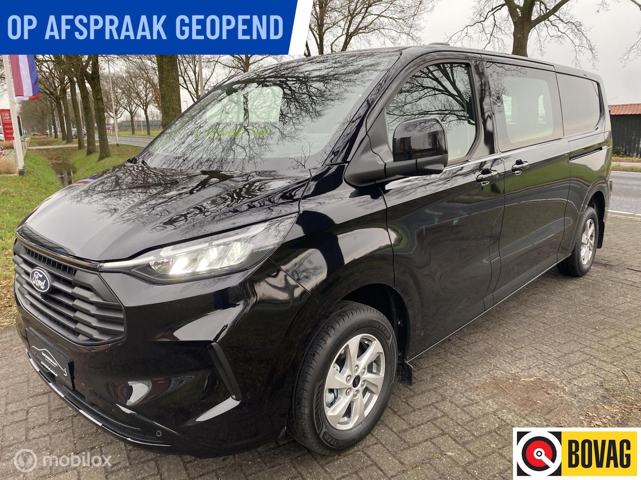 Ford Transit Custom - 320 2.0 TDCI L2H1 Limited 360 Camera I Elek trekhaak - AutoWereld.nl
