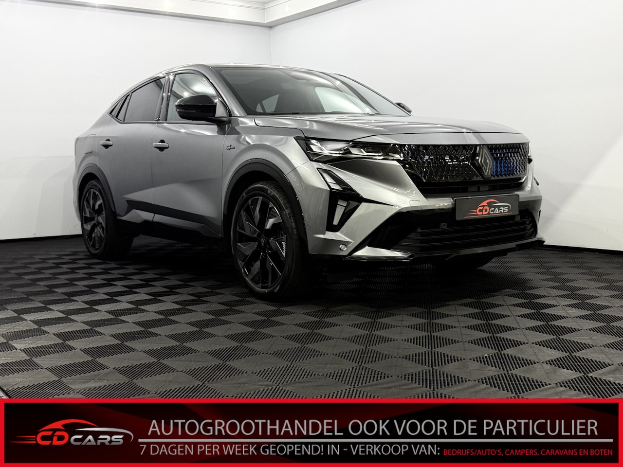 Renault Rafale - 1.2 E-Tech 4x4 plug-in hybrid 300 esprit Alpine Pano, Camera, Navi, Keyless start, Head-up - AutoWereld.nl