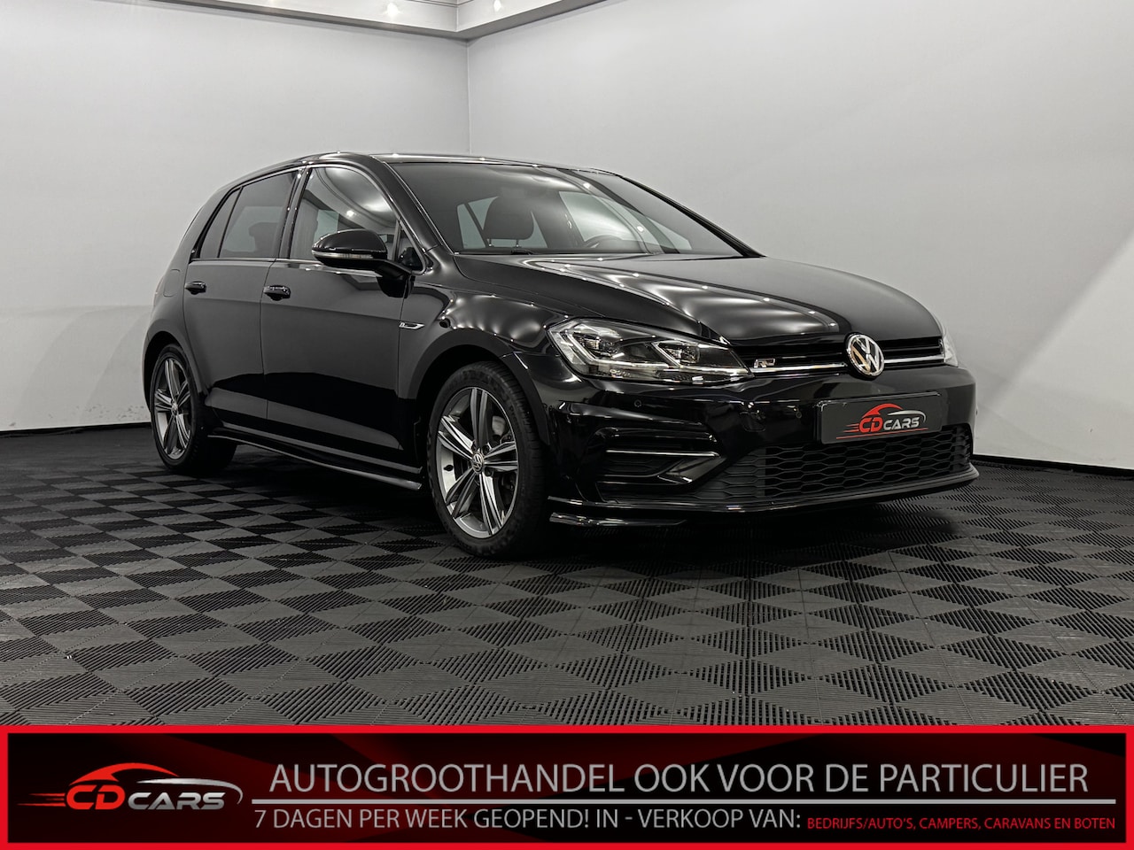 Volkswagen Golf - 1.5 TSI R-Line Clima, Navi, Parkeersensoren, Cruise control, Virtual desk, A start stop, L - AutoWereld.nl