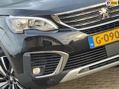 Peugeot 5008 - 1.2 PureTech Allure 130pk Automaat - Noir Perla Nera - 19''/7 zitter/Carplay
