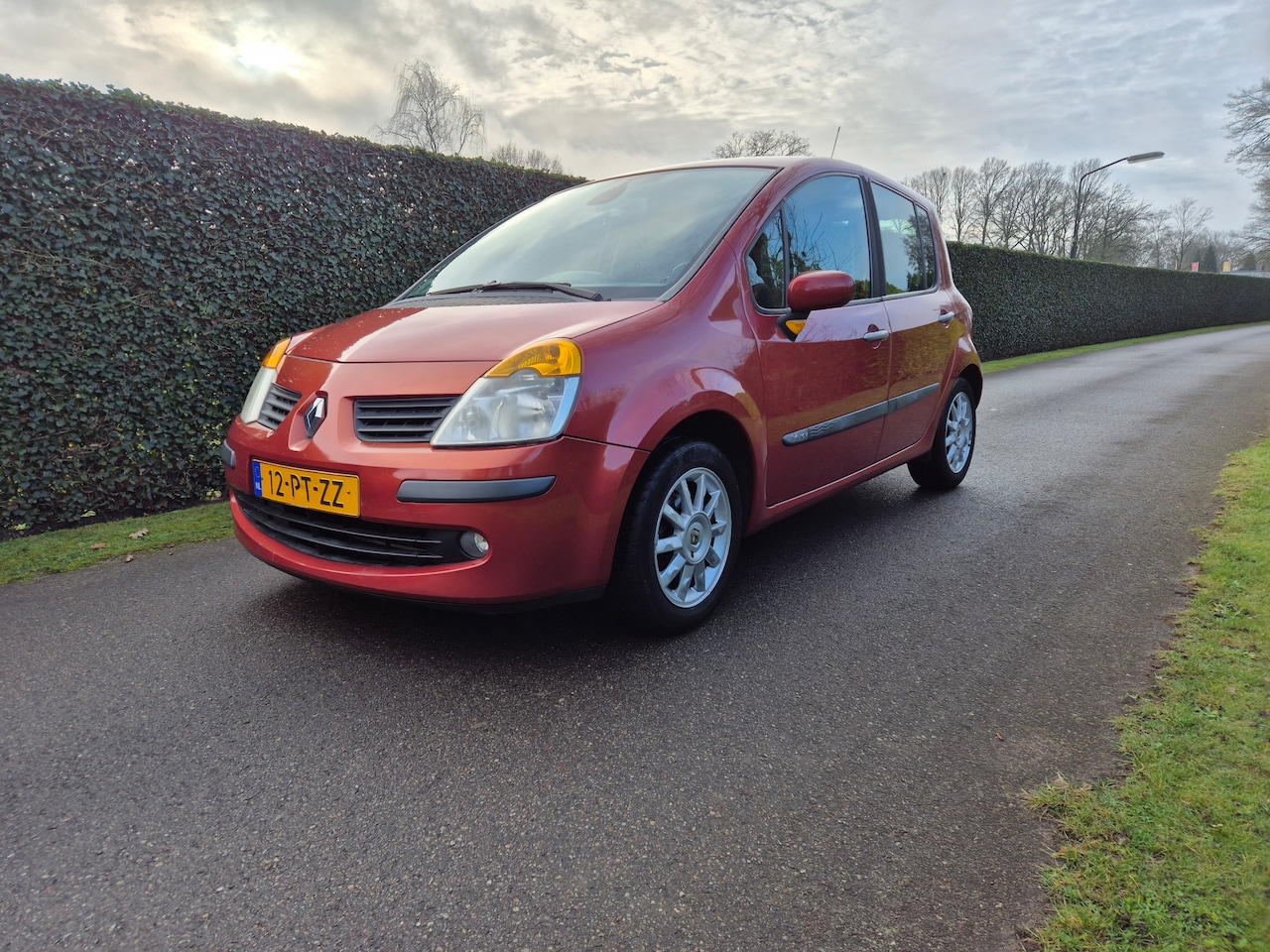 Renault Modus - 1.4-16V Dynamique Luxe - AutoWereld.nl