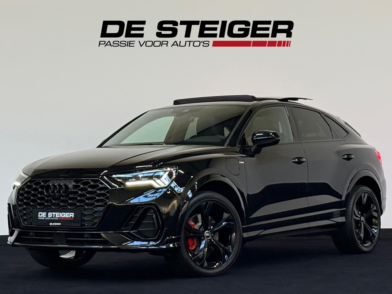 Audi Q3 Sportback - 45 TFSI e S Edition Pano 360 sfeer Sonos Blackpack ACC - AutoWereld.nl