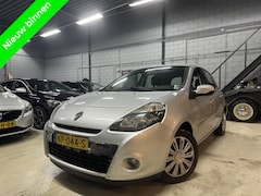 Renault Clio - 1.5 dCi Bluetooth | Clima | Cruise Netjes