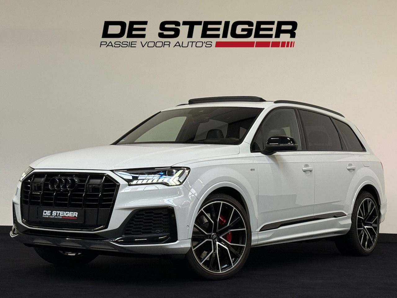 Audi Q7 - 60 TFSI e quattro Competition S line Pano ACC Sfeer Trekhaak Matrix - AutoWereld.nl