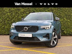 Volvo XC40 - 2.0 B4 Plus Dark | Elektrische stoelverstelling | Trekhaak | Harman/Kardon |