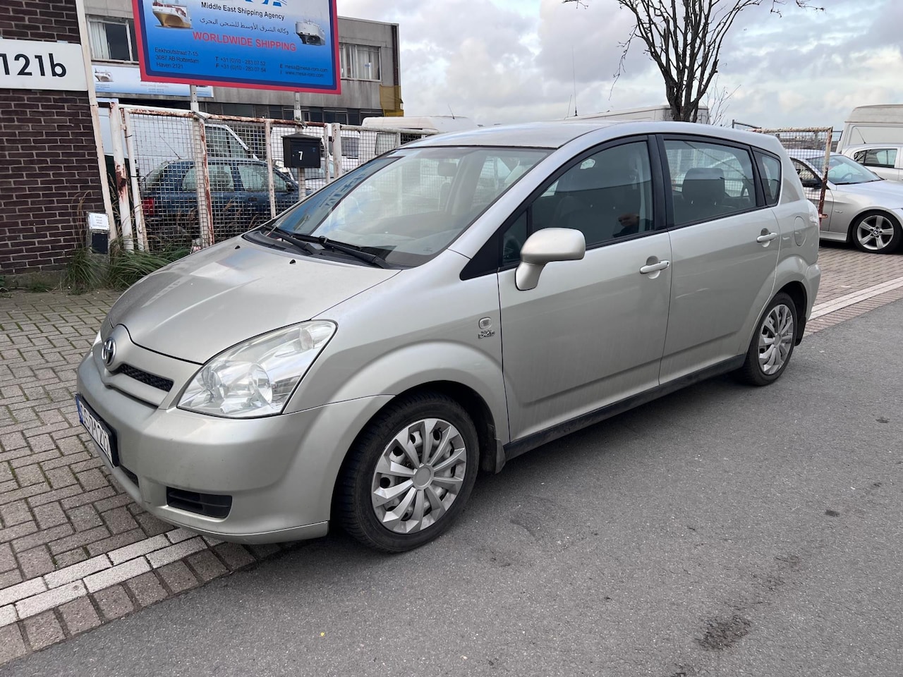 Toyota Corolla Verso - 2.0 D-4D Executive 7P Bj 2004 +31641468730 - AutoWereld.nl