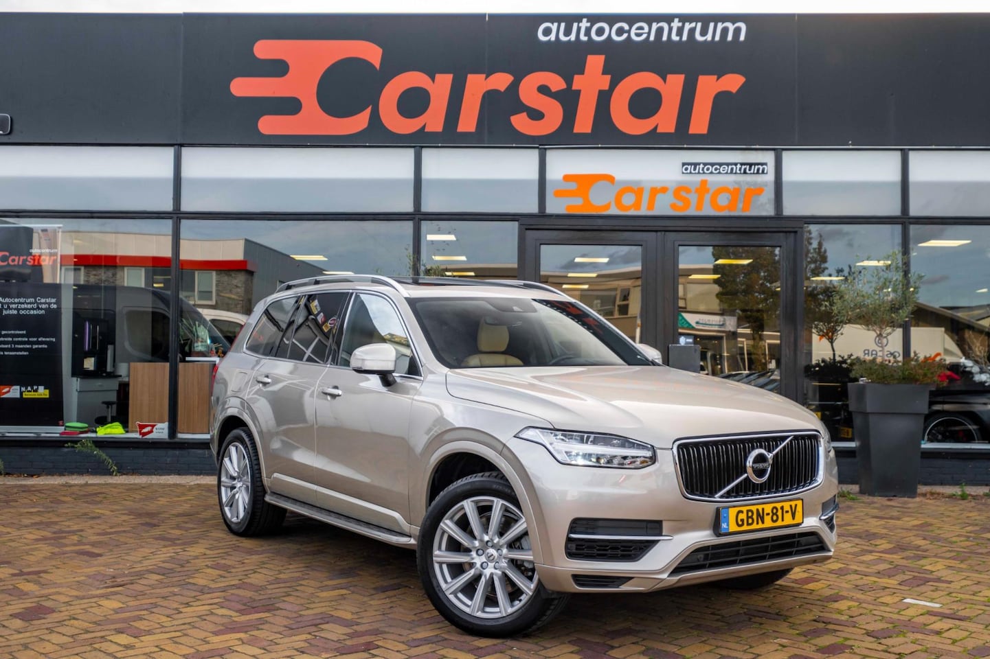 Volvo XC90 - 2.0 T8 Twin Engine AWD Inscription|PANO|LEDER|CAMERA|CARPLAY - AutoWereld.nl