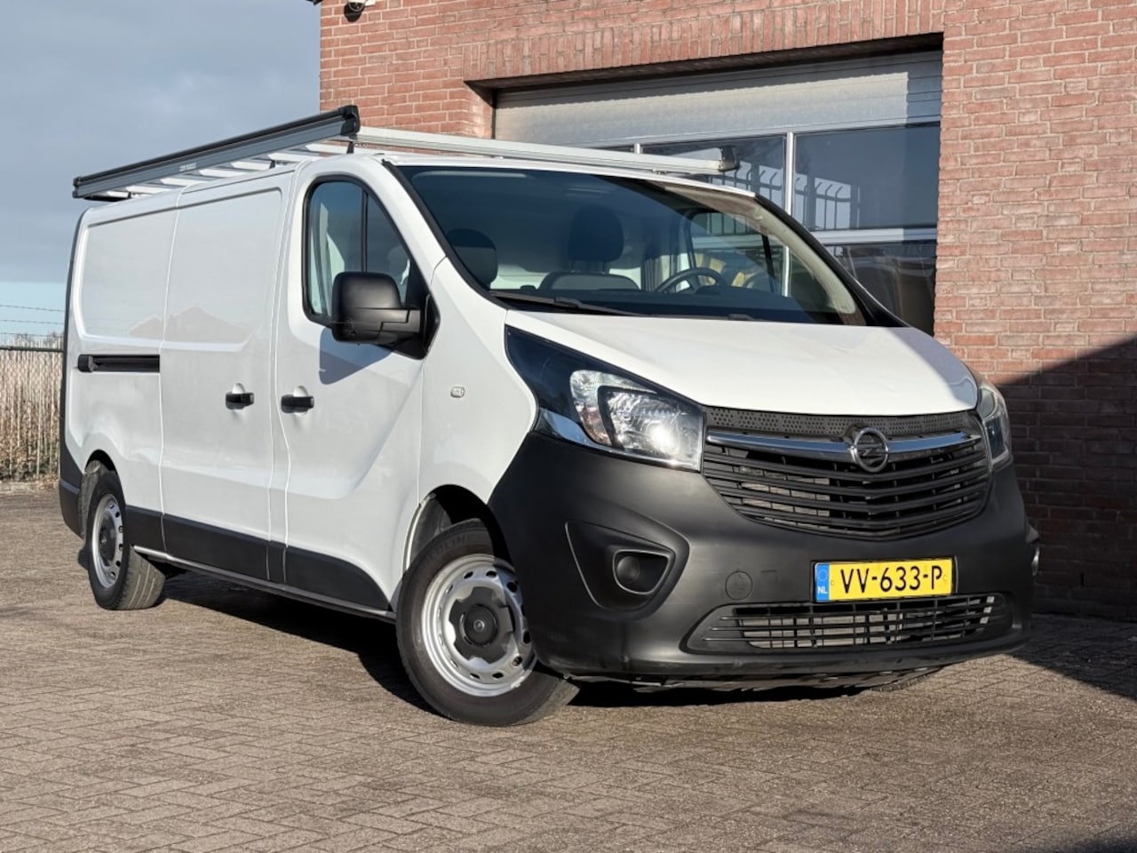 Opel Vivaro - L2H1, trekhaak, imperiaal, Orig.NL-auto - AutoWereld.nl