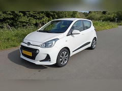 Hyundai i10 - 1.0i Comfort Ned.Auto geen import.Navigatie.Parkeer sensoren.