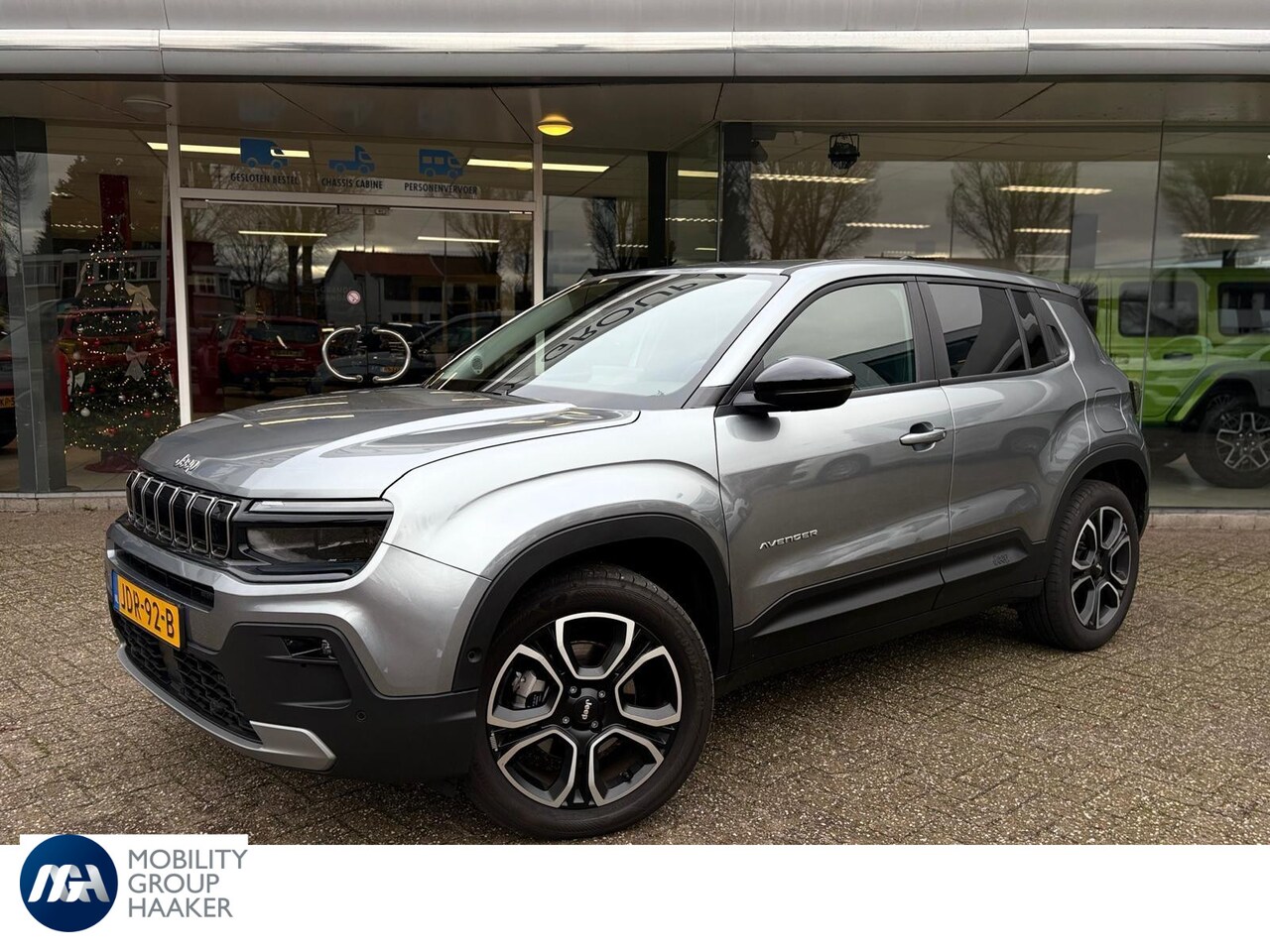 Jeep Avenger - 1.2 e-Hybrid Summit | Carplay | JBL | Navi | Stoelverwarming | - AutoWereld.nl