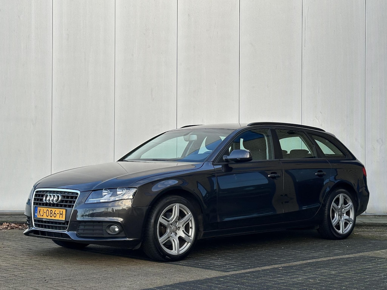 Audi A4 Avant - 2.0 TDI Pro Line Business l Navi l Cruise l Trekhaak l - AutoWereld.nl