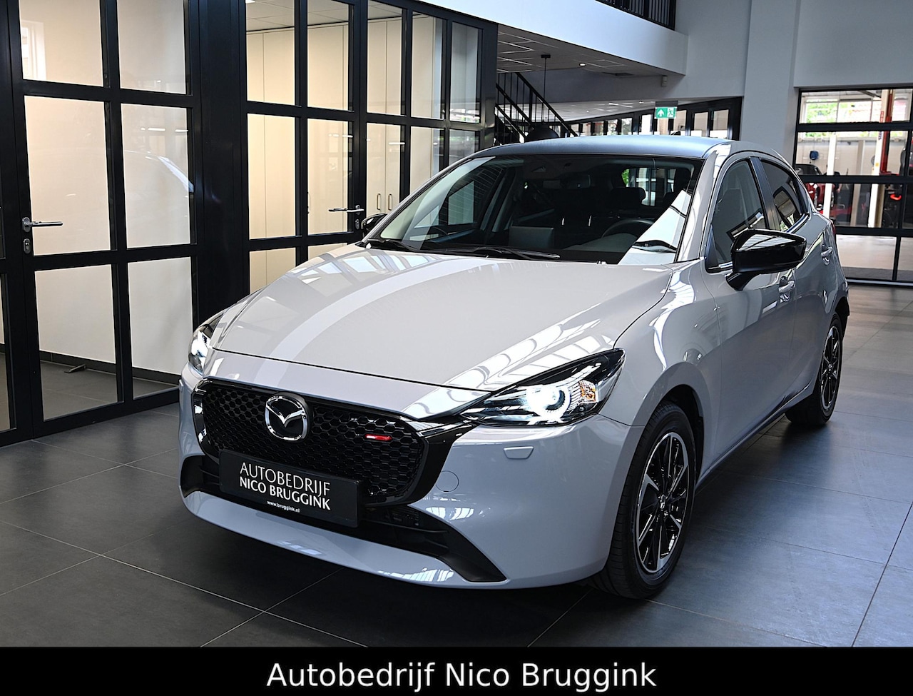 Mazda 2 - SkyActiv-G 90 automaat Homura Aka *Dealeronderhouden* *All-in prijs* - AutoWereld.nl