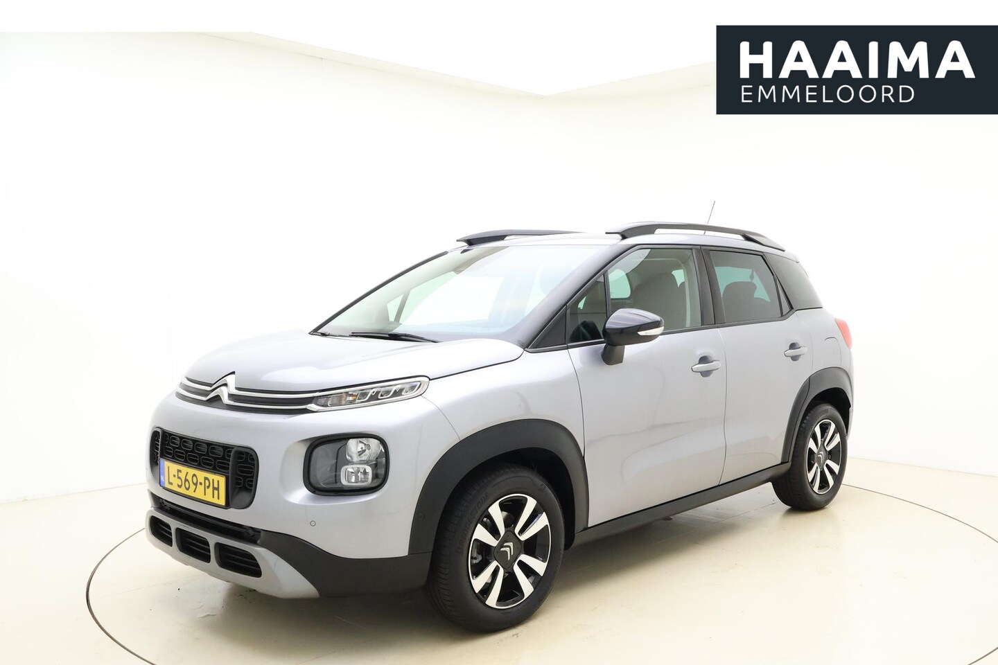 Citroën C3 Aircross - 1.2 PureTech Shine 110 Pk | Navigatie | Climate control | Camera | Weinig kilometers | Lic - AutoWereld.nl