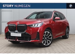 BMW X3 - 30e xDrive M Sport Automaat / Panoramadak / Trekhaak / Sportstoelen / Adaptieve LED / Park