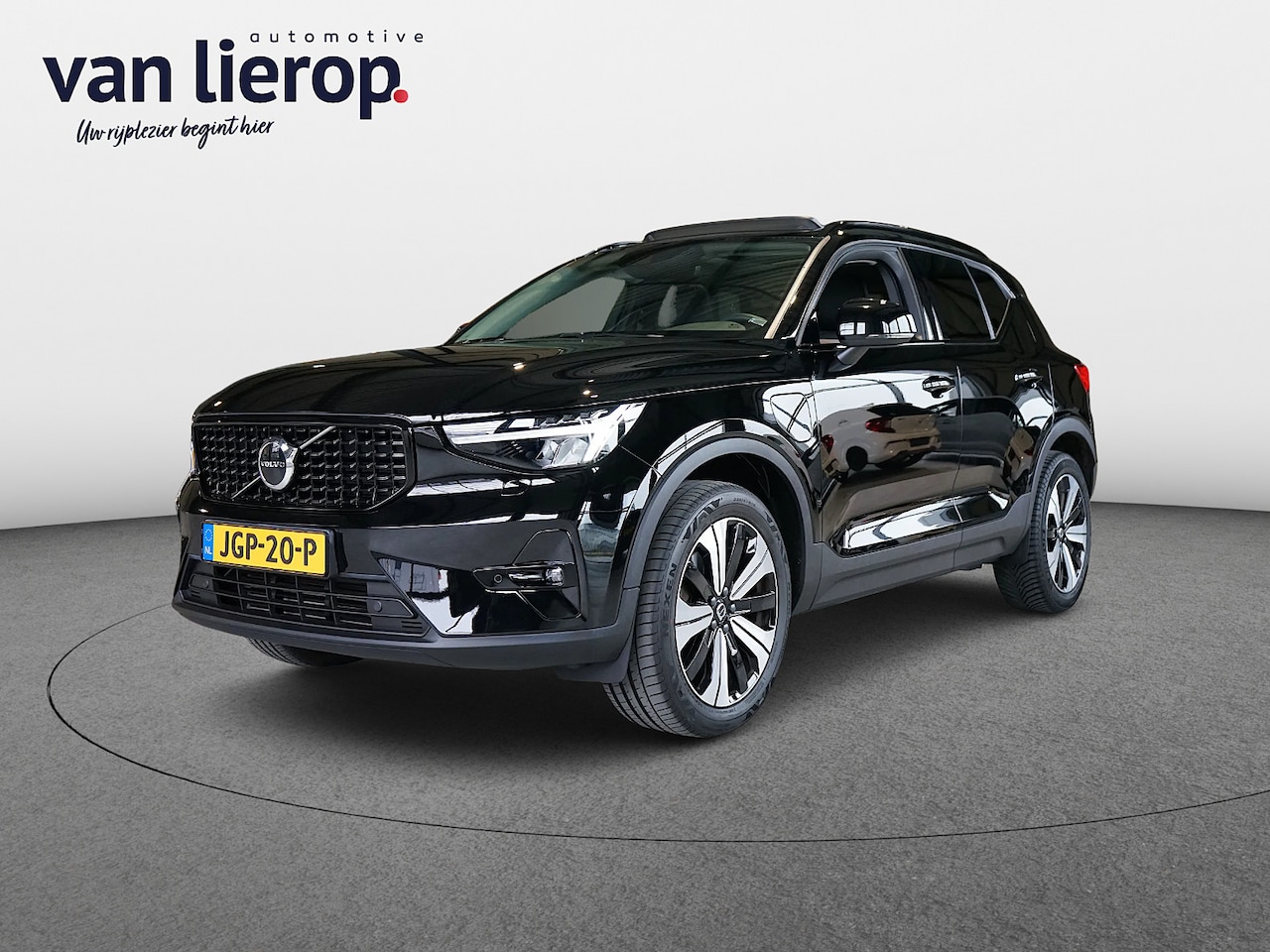 Volvo XC40 - 1.5 T4 PHEV Ultimate Dark PANO | ACC | H&K | LEDER - AutoWereld.nl