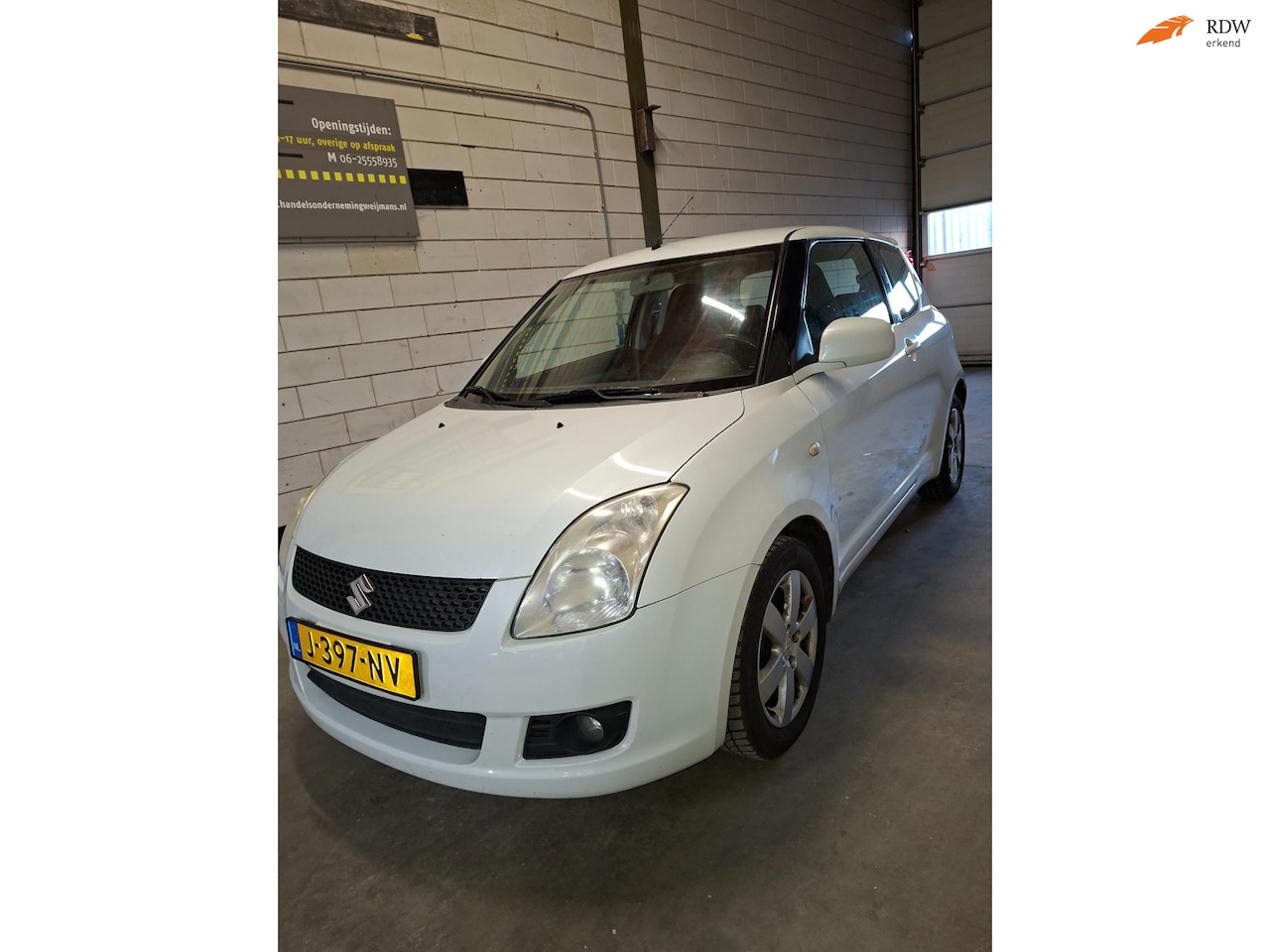 Suzuki Swift - 1.3 Comfort Airco - AutoWereld.nl