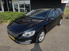 Volvo V60 - 1.6 D2 Summum ECC/NAV/CRUISE/PDC V+A APK+NAP