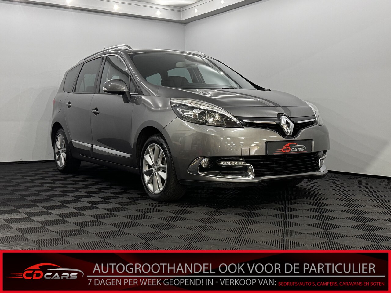 Renault Grand Scénic - 1.2 TCe Bose Leder, Navi, Parkeersensoren, Cruise control, Clima, Keyless start, A start s - AutoWereld.nl