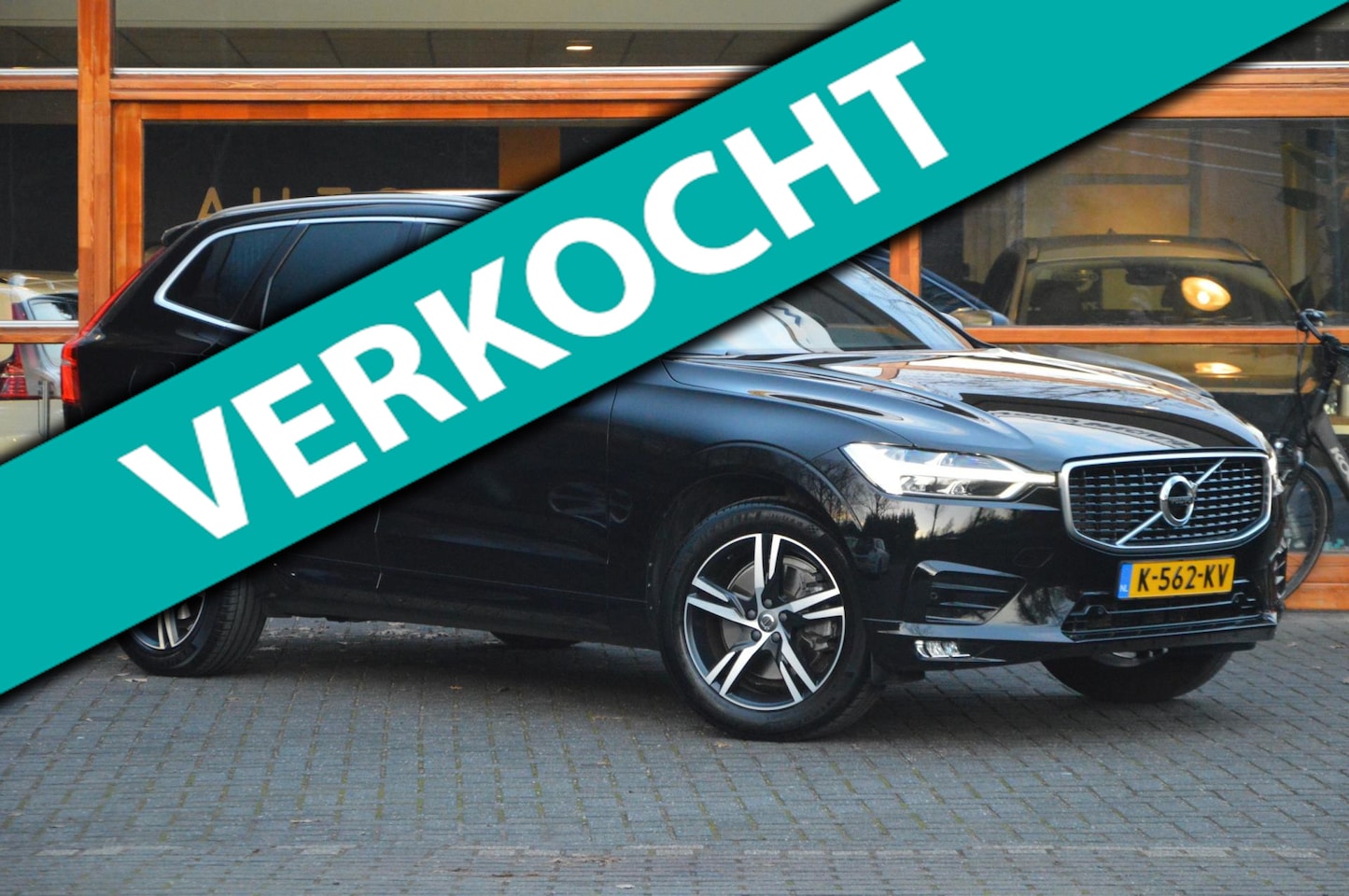 Volvo XC60 - T4 R-Design | Panoramadak | Elektrische stoel | Trekhaak 2300KG | Cruise Control | - AutoWereld.nl