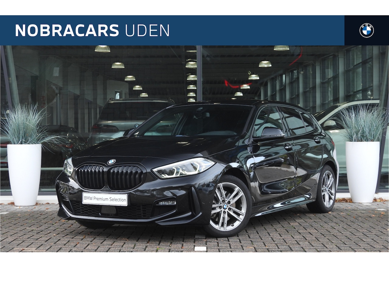BMW 1-serie - 118i M Sport Automaat / Sportstoelen / LED / M Sportonderstel / Airconditioning / Cruise C - AutoWereld.nl