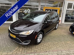 Chrysler Pacifica - CAMERA LEER NAVIGATIE AIRCO ECC LICHTM.VELGEN PARKEERSENSOREN
