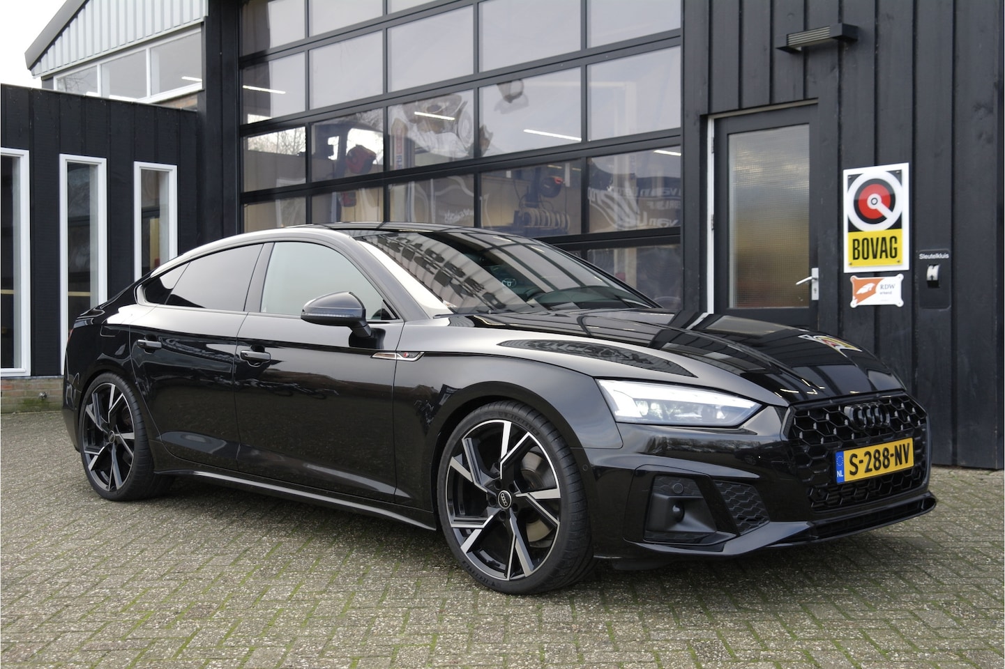 Audi A5 Sportback - 35 TFSI S edition S-Line | Virtual | LED | 20" | Carplay | Keyless | Camera | Trekhaak - AutoWereld.nl