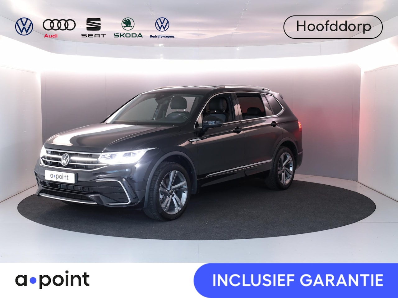 Volkswagen Tiguan Allspace - 1.5 TSI R-Line Business 150 pk Automaat (DSG) |R-line  | Navigatie | Matrix LED koplampen - AutoWereld.nl