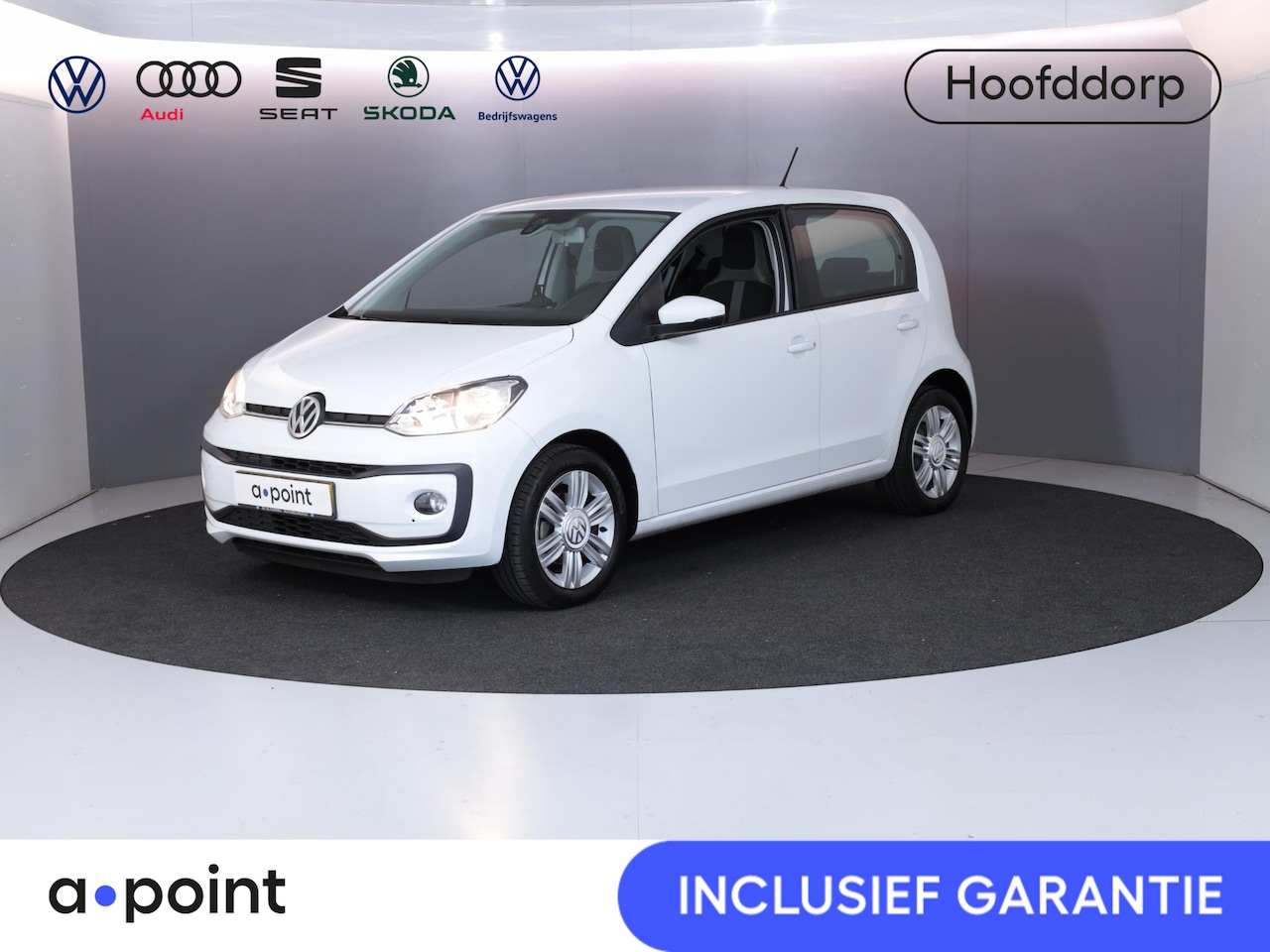 Volkswagen Up! - 1.0 BMT high up! 60 pk | Navigatie via App | Airco | Cruise control | Parkeersensoren acht - AutoWereld.nl