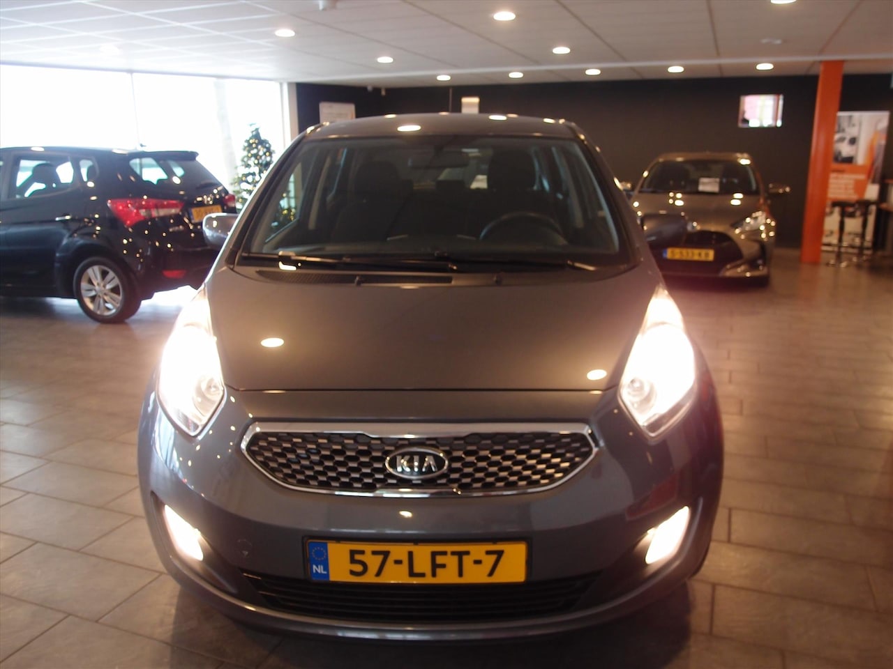Kia Venga - 1.4 CVVT 90pk Comfort Extra - AutoWereld.nl