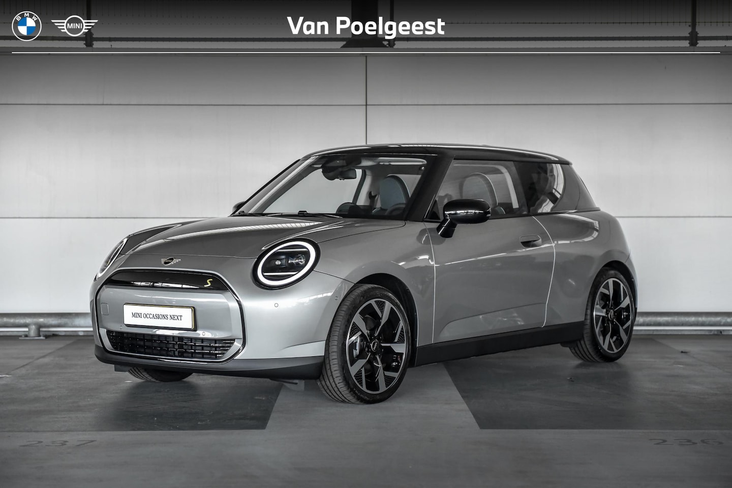 MINI Mini-Electric - Cooper SE | Selections | Classic Trim | Pakket M | Summer Sale 100 - AutoWereld.nl