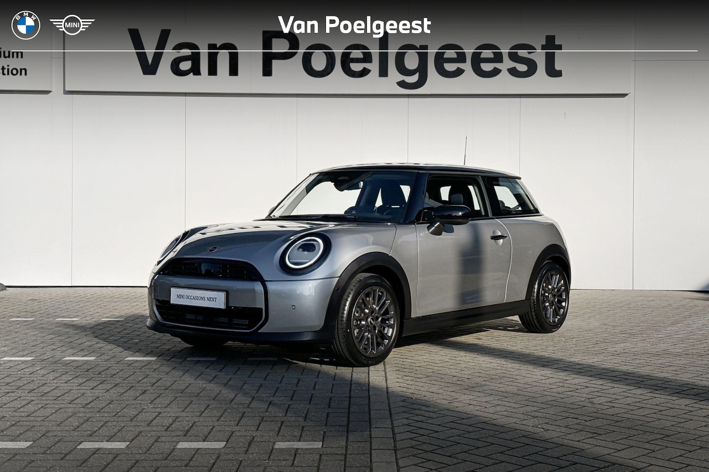 MINI Cooper - C Favoured S | Selections - AutoWereld.nl