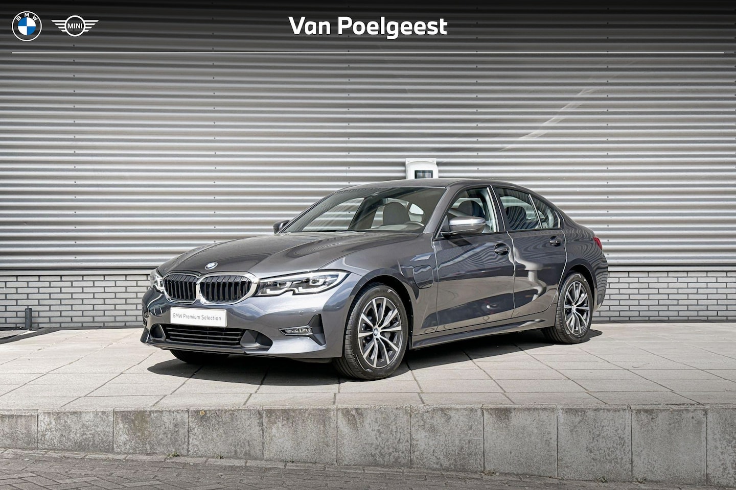BMW 3-serie - Sedan 330e Individual Edition Nappa leder interieur / Selections - AutoWereld.nl