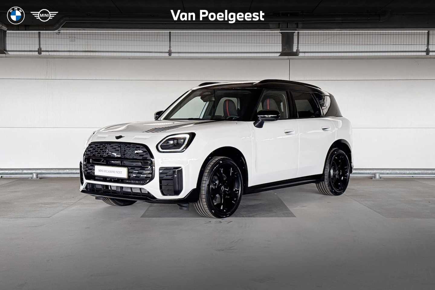 MINI Countryman - 1.5 C John Cooper Works | Selections | Pakket L | Panoramadak - AutoWereld.nl