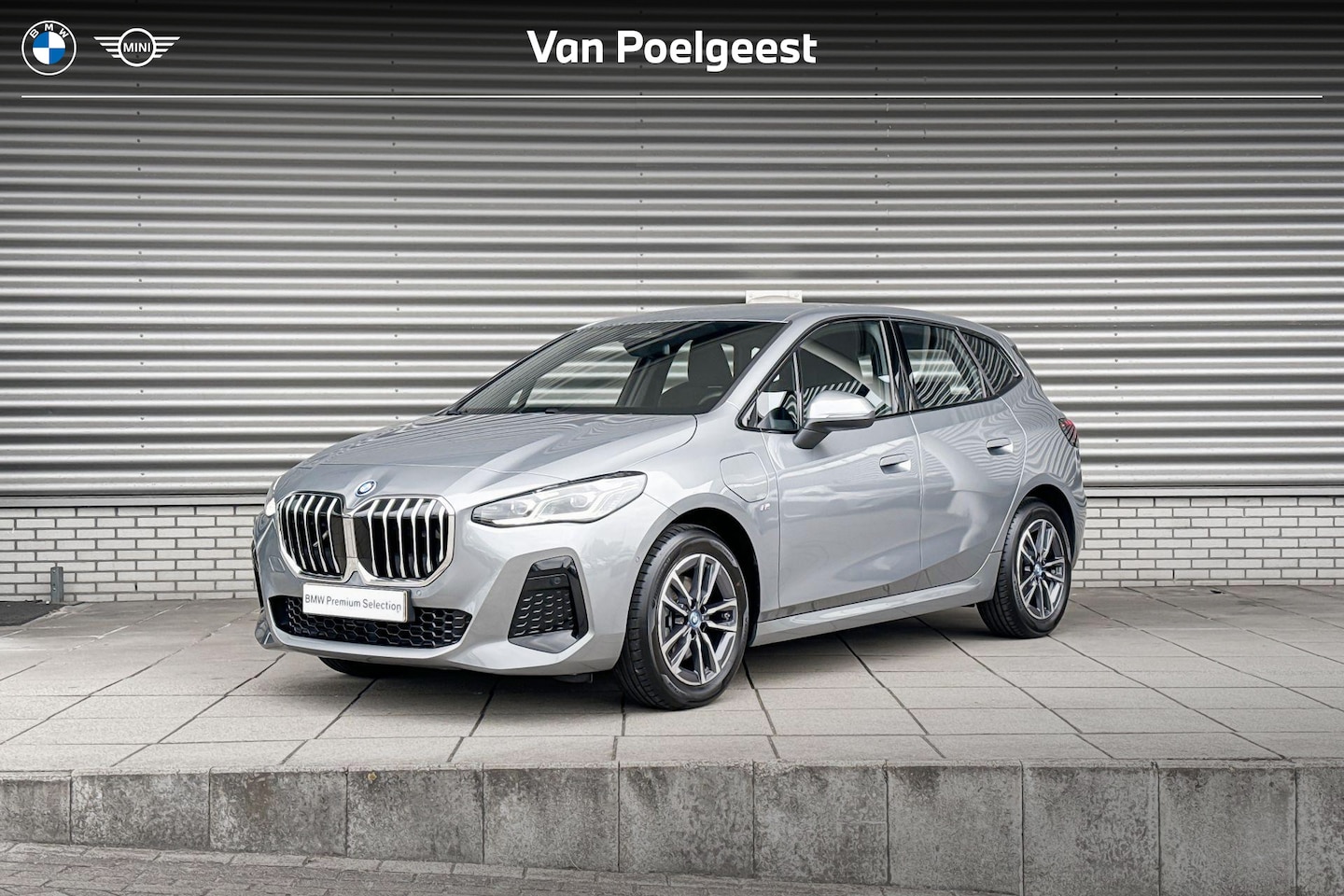 BMW 2-serie Active Tourer - 225e xDrive M Sportpakket / Premium Pack / Selections - AutoWereld.nl