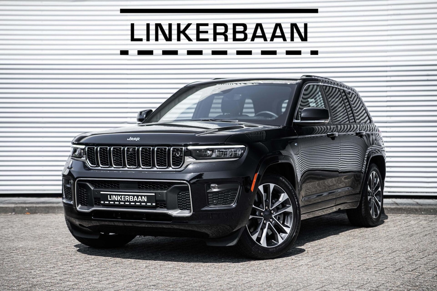 Jeep Grand Cherokee - 2.0 Hybride | Overland | Full Option | Panodak | Luchtvering | Trekhaak | Mcintosh | 21 in - AutoWereld.nl